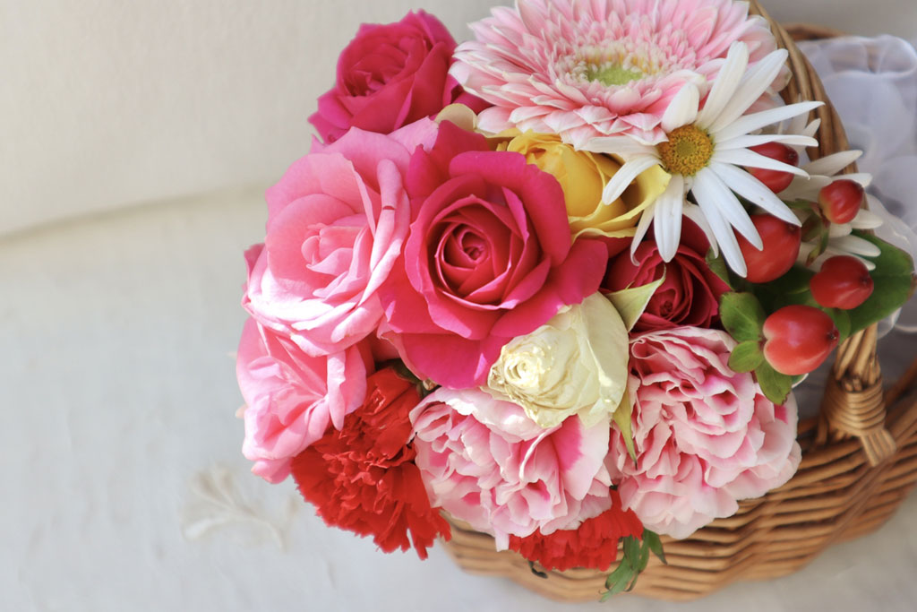 60代の女性が「もらって嬉しい」誕生日プレゼントは？おすすめ10選と選び方をご紹介