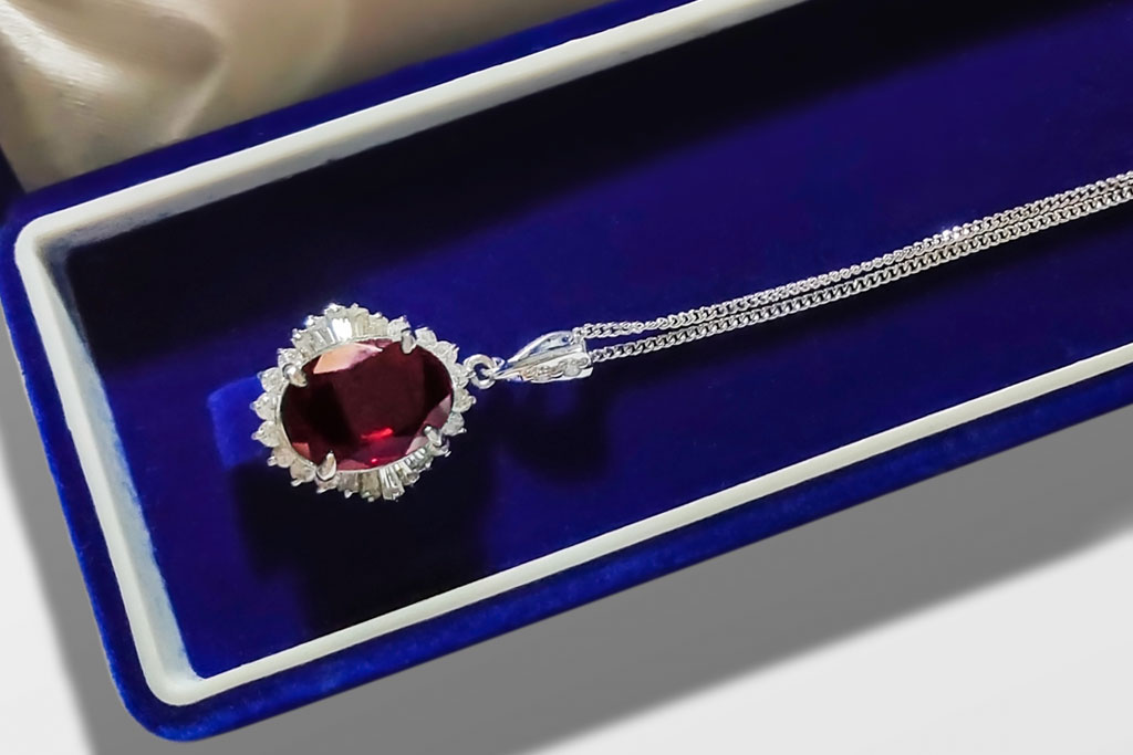 60代女性に喜ばれる誕生日プレゼントはネックレス