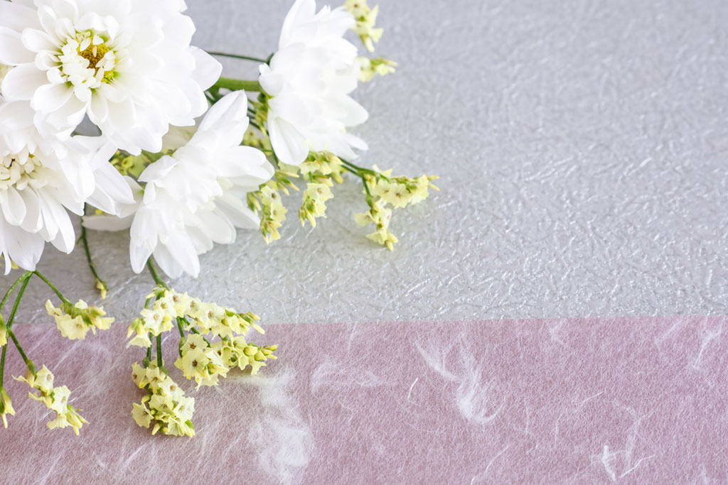 【結婚70周年】プラチナ婚式を迎える両親・祖父母へ贈るおすすめプレゼント&お祝いマナー
