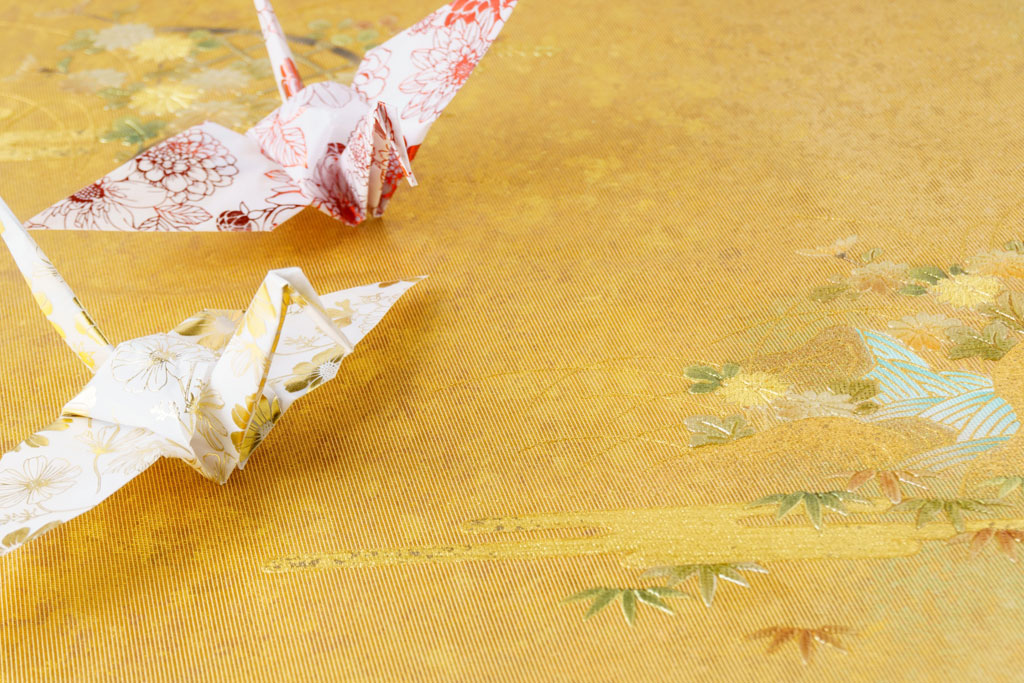 97歳はどうやってお祝いする？沖縄の「カジマヤー」とは？基礎知識とおすすめプレゼント