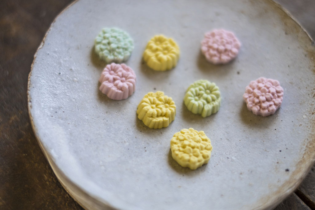 物欲のないお祖母様へのプレゼントには縁起の良い和菓子がおすすめ