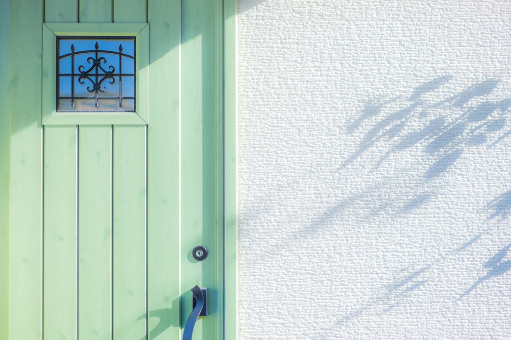 北東の玄関でも運気を改善するには?鬼門と呼ばれる理由とおすすめインテリアをご紹介