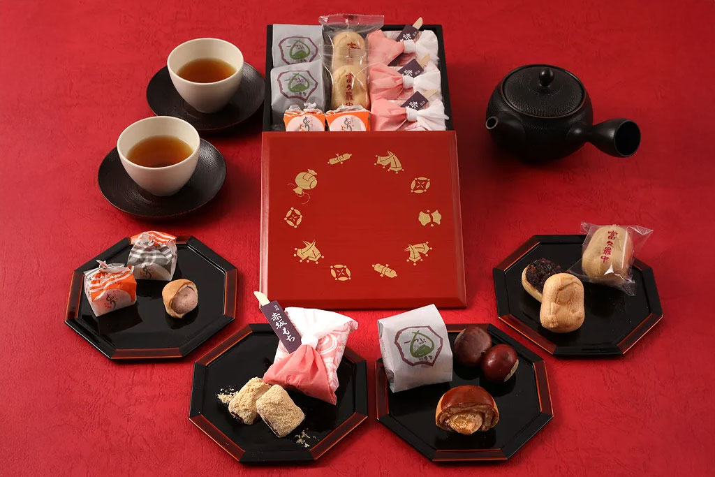 還暦祝いに喜ばれるお菓子は？選び方＆おすすめプレゼントをご紹介します