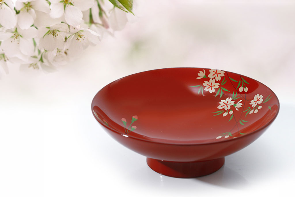 60代女性に喜ばれるおしゃれな退職祝いは？記念に残る伝統工芸品などおすすめプレゼントをご紹介