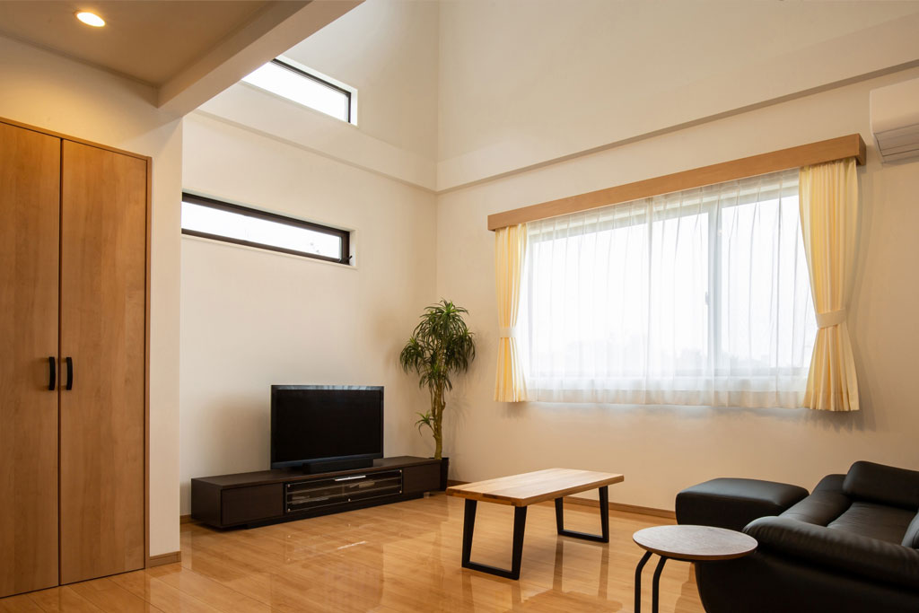 財布の置き場所のおすすめ③クローゼットや引き出しの中