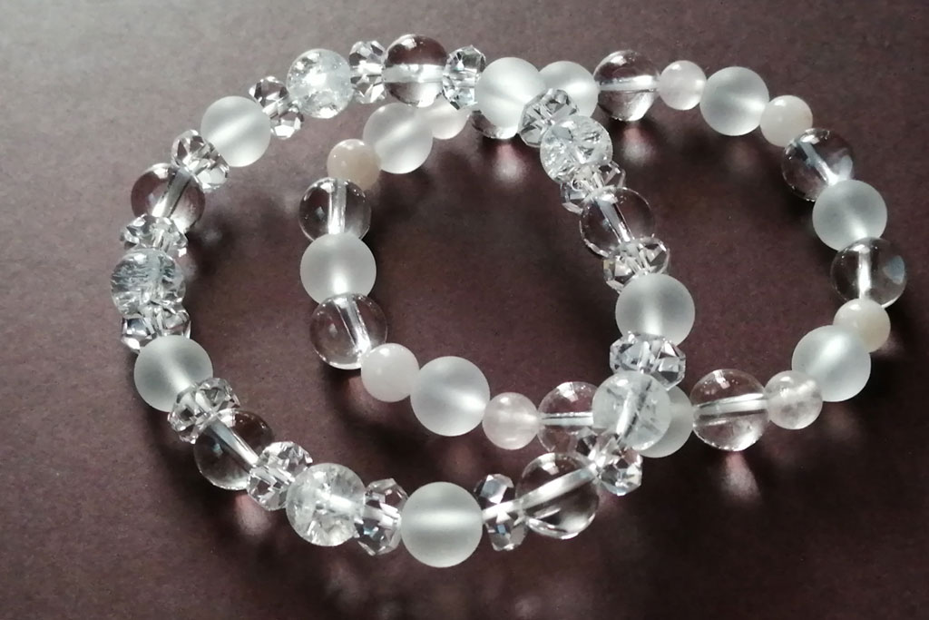 厄除けにアクセサリーのお守りを選ぶ