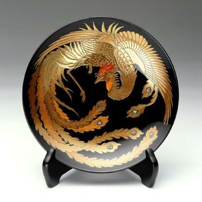 伝統工芸「蒔絵」で日本の美を描く飾皿 ｜ 宮内庁御用達 漆器